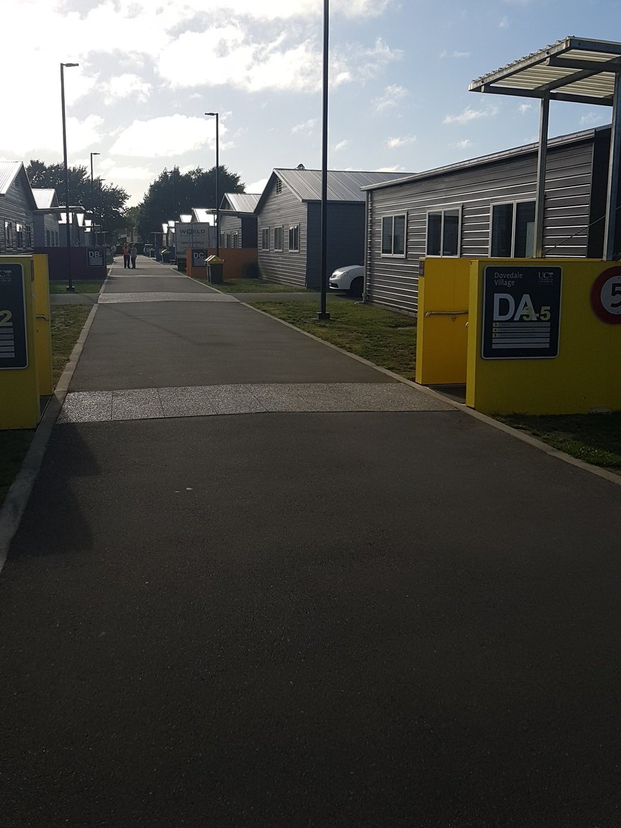 knowlesy5's tweet photo. @_caitlinporter Yeah back at UC for the year. Still stuck in the temporary buildings... https://t.co/fXvrfIz8zp