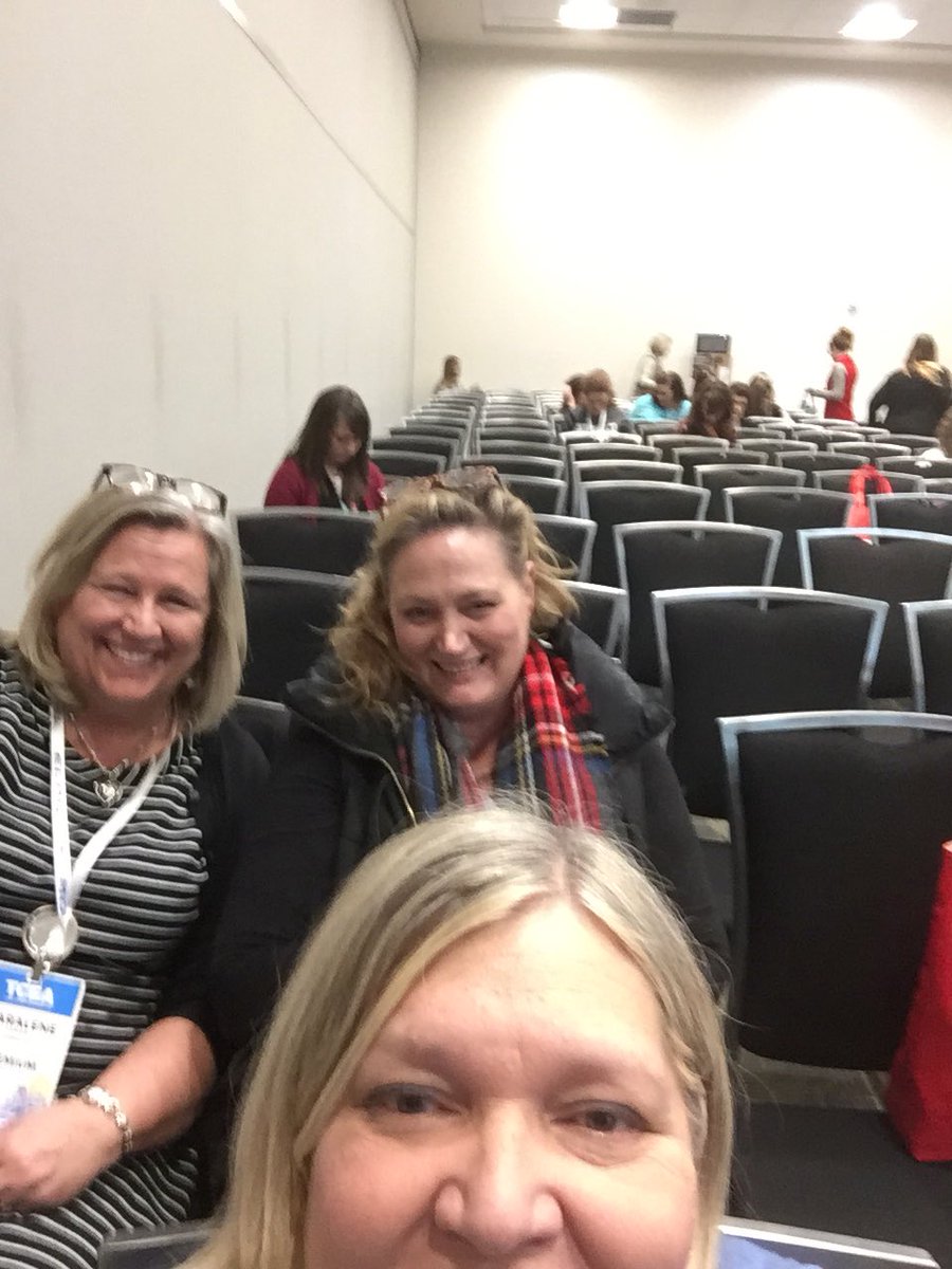 DowellDeloris's tweet photo. Ready to learn with @VealHeidi  and @techwnancy !  @Linnearw @jeepers315 @mrsjennifergems @LnobleLydia @ShermanISDSupt @ShermanISD @swhorowitz @RGayleSmith @katyphinney @StefLRichard @aharveymitchell @CinLeeECE https://t.co/31HyKtP9nf