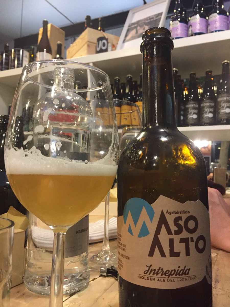 CarloVischi's tweet image. Piacevole questa Golden Ale Intrepida di @MasoAlto dal #Trentino ! Dopo il beerstorming di oggi è perfetta per la nostra cena a #venezia