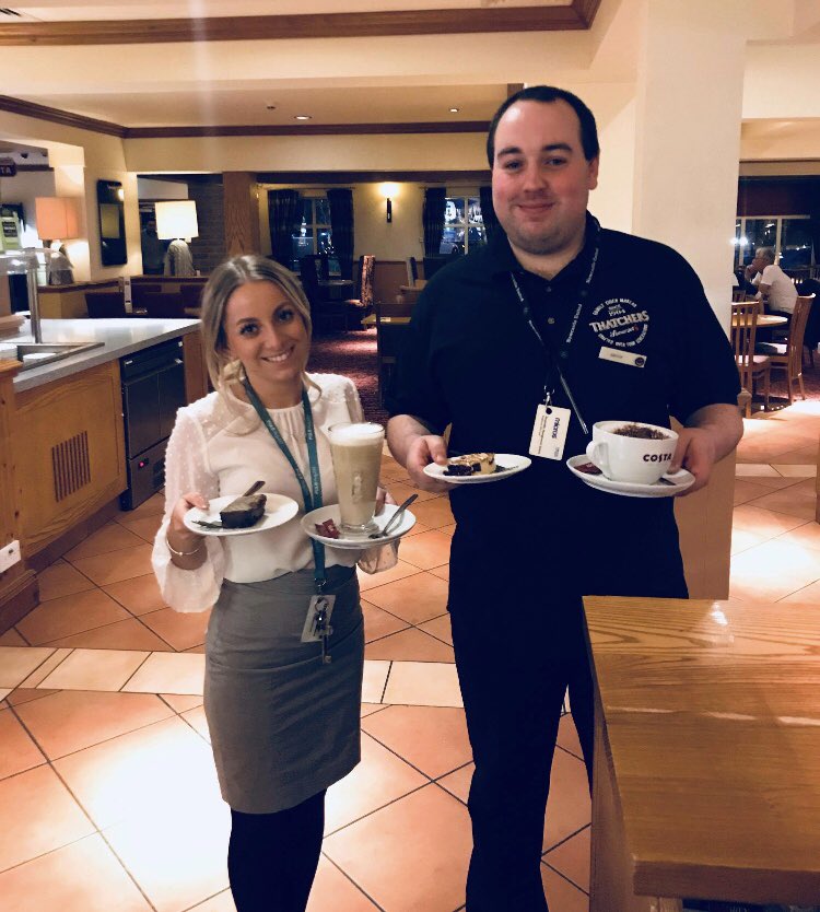 Quiet evening but still upselling the large coffee and cake! <a href="/TColliers/">The Colliers</a> <a href="/dw1lson/">Damian Wilson</a>