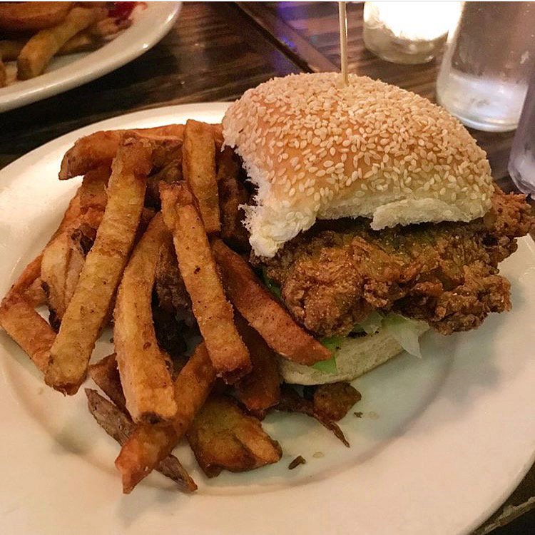 NorthernBellNY's tweet photo. Best damn chicken sandwich this side of the east river. Go ahead, make your day. 💪🏼💪🏼 #foodporn #chickensandwich #instagoddamndelicious #northernbell https://t.co/SGp52iFadO