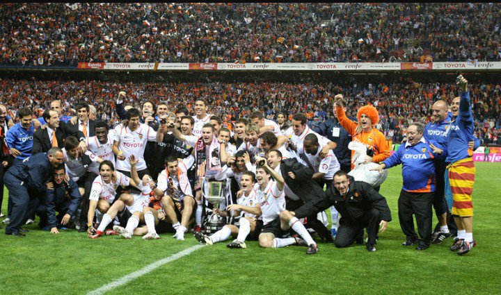 natxo_ibi97's tweet photo. Bronco y copero!! vamos mi Valencia!!🦇💪🦇 https://t.co/ZmuLr0Tift