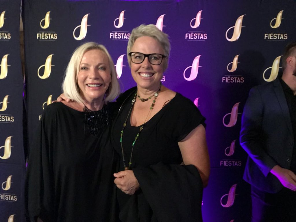 kykNETtv's tweet photo. Die soete reuk van 🍏... Beste regie in die sakkie! #kykNETFiëstas #Fiëstas2018 #girlsquad @GideonLombard https://t.co/AXrcv7ljz0