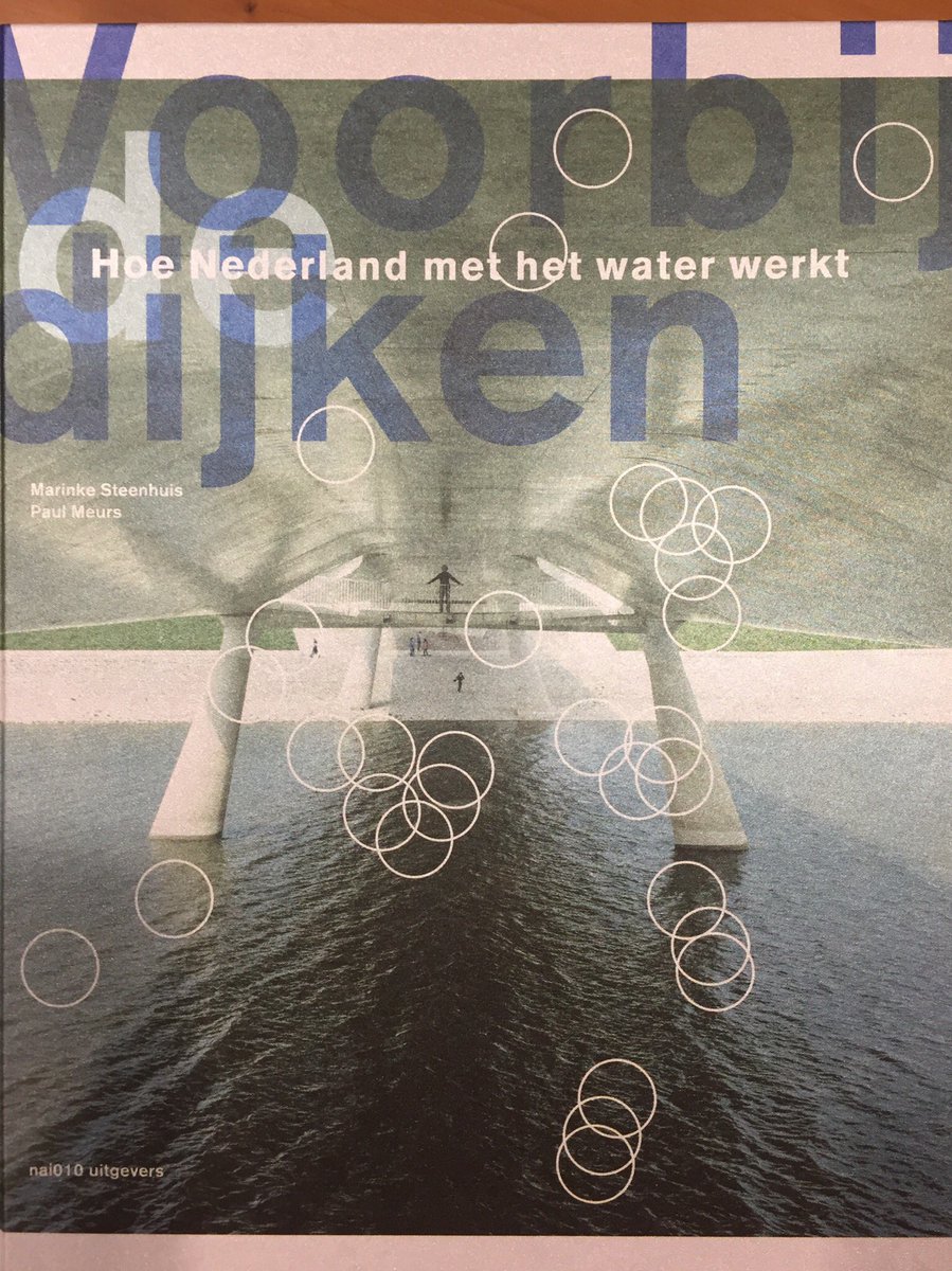 bortkoelewijn's tweet image. Minister Cora van Nieuwenhuizen stuurde me ‘Voorbij de dijken,Hoe Nederland aan het water werkt’ toe. Prachtig! Met hoogwaterbrigade Kampen!