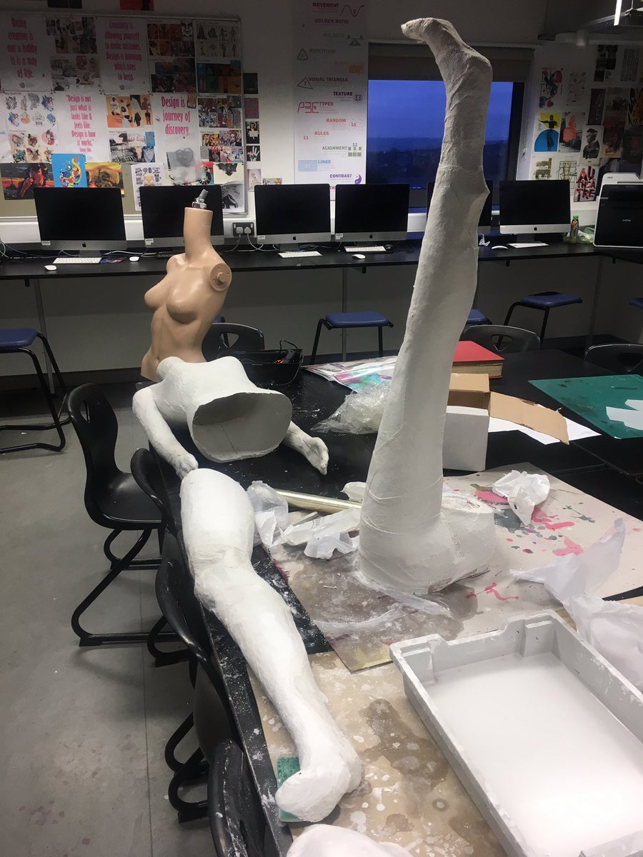 DAE_Studio_Art's tweet photo. Some strange #sculpture work going on by yr11 Jorgia for her #gcseartexam #gcseart - we're making a body for an autopsy style photoshoot! https://t.co/FRG1ZUtgKi