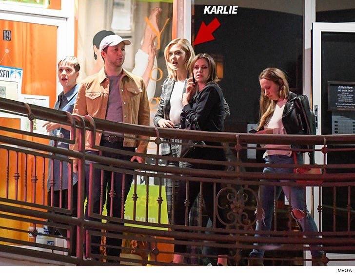 musicnewsof's tweet photo. Katy Perry was seen with Karlie Kloss at a Japanese restaurant in LA.😱 https://t.co/tOyIwKEKM3