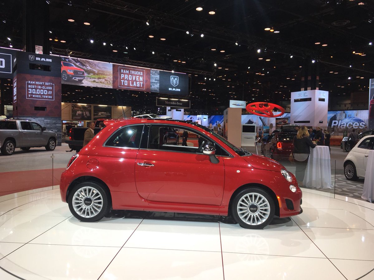 StellantisNAEsp's tweet photo. Aquí están, ellos son los nuevos modelos #Fiat 500 del 2018 contarán con un motor Turbo #MultiAir de 1.4L de serie y con detalles que los hacen más deportivos. Conoce todas las novedades de los modelos 2018. https://t.co/WHLVWq1t3q https://t.co/aE3zPlxaSg