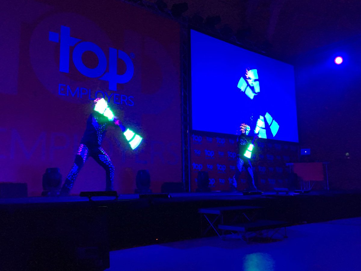 iGuzzini's tweet photo. Top means Top! President @AdolfoGuzzini followed by Human Light show #TECD18 #LightFirst https://t.co/jpYOKXwPyE