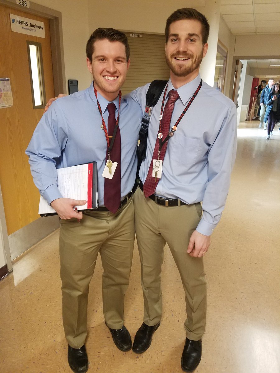 MsJacksonEPHS's tweet photo. Happy twin day from @I_Am_A_Bauer and @ssayles34! A little birdie told me there might be a repeat twinning performance at prom? #EPHSinspire https://t.co/u37tmI5THW