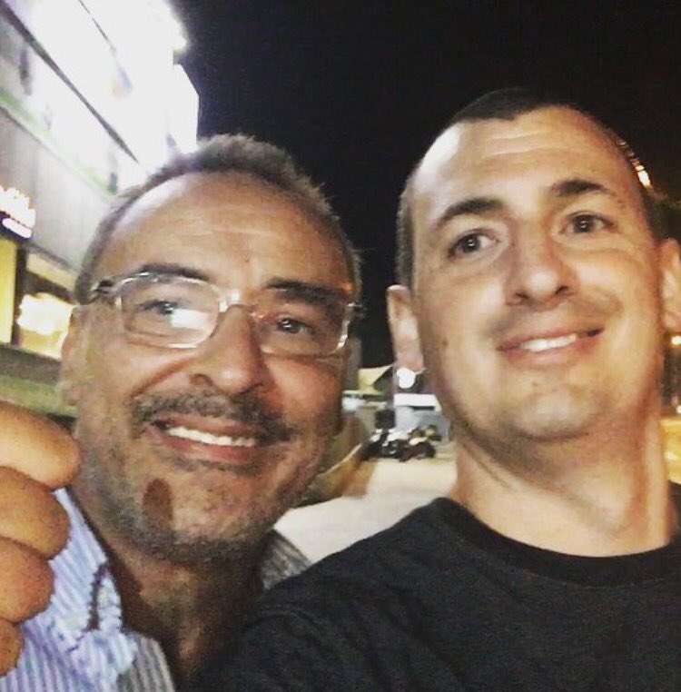 EspinBasketball's tweet photo. Molt content per tu, amic! Molt content pel bàsquet! @ricardmenorca https://t.co/caD9GG4yl6