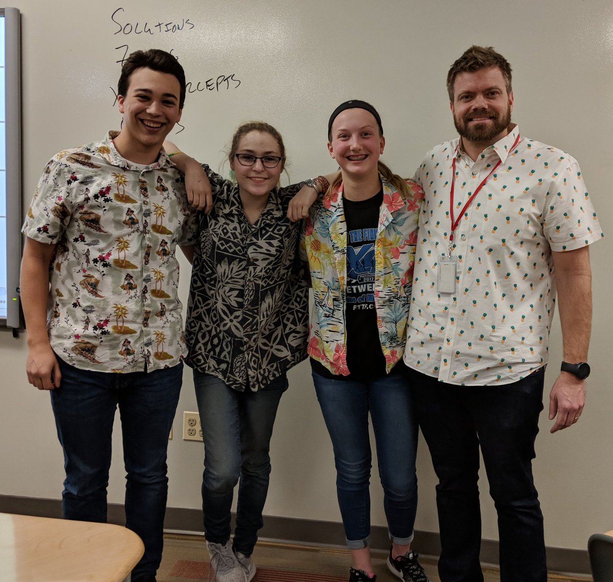 MrCarlsonMath's tweet photo. Dress like a teacher day!  @NCHSOFFICIAL #hawaiianshirtthursday https://t.co/eiCZ2aMPUv