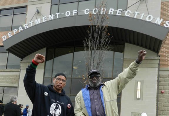 pastpostal65's tweet photo. Action needed! Pennsylvania #DOC prison system threatens to ban #WorkersWorld newspaper for reporting on Florida prison strike
https://t.co/9v8G5fuQ4b https://t.co/t5F3jgXWYl