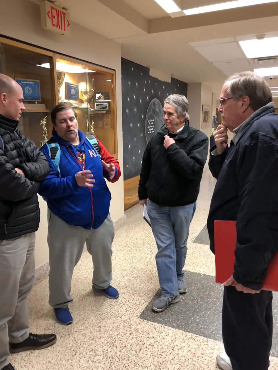 Coach_Richards_'s tweet photo. Always a gift having these three minds in the gym. Thanks for hanging around after the game to talk SE PA Hoops with @DEastHoops. @chickg3 @n_eavenson #TwitterlessRubin #Legends #CatholicLeaguePredictions   #District1Predictions #PIAAPredictions #RecruitingUpdates 🧐 https://t.co/5sOYDHtqxN