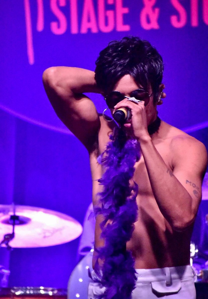 1purplemadness's tweet photo. The Purple Madness ☔️ https://t.co/YtdttYm0F0
