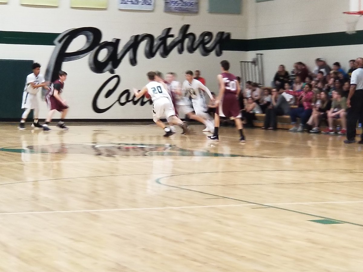 brucesheffield's tweet photo. Fantastic finish. Buzzer beater for the win. Big 4th quarter comeback LMS 43 CSMS 41. @Lecanto_Middle #WeAreLMS #heartattackgame https://t.co/eghvdNAiTH