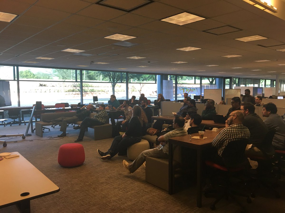 JangryGuerra's tweet image. Shout out to @lara_becker for introducing the fab Katie Kelly @mediapyre to #TxDojo for a conversation about Blockchain Tech.  Thank u both for taking the time to attend our BrainQuest session!!!! #devopsVZ