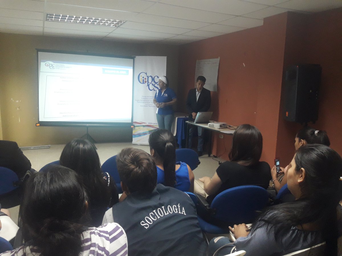 ElOroCPCCS's tweet photo. La delegación El Oro del @CPCCS , a través de su vocera principal llevó a cabo el evento de deliberación pùblica de #RendicionDeCuentas2017 https://t.co/OpngdBs3Qi