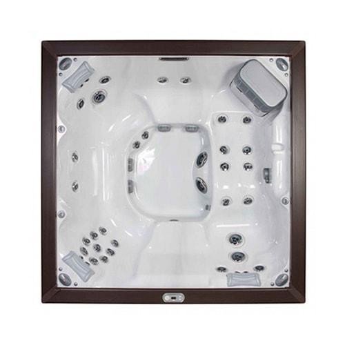 The "L" at the end of the J-LXL stands for "lounge" - as in the full body massage ProAir lounge seat. This seat is engineered with Jacuzzi's patented FX jets which specifically target the hamstrings and calf muscles. ow.ly/mCeE30hRGuW