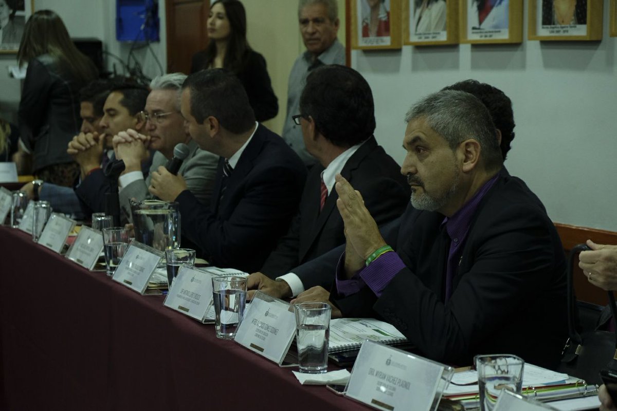 ponchogomezg's tweet photo. Aún nos quedan meses para seguir dejando huella en nuestra administración, no bajaremos el ritmo para que Jalisco tenga la educación de calidad que se merece. https://t.co/8ftLsbXqcS
