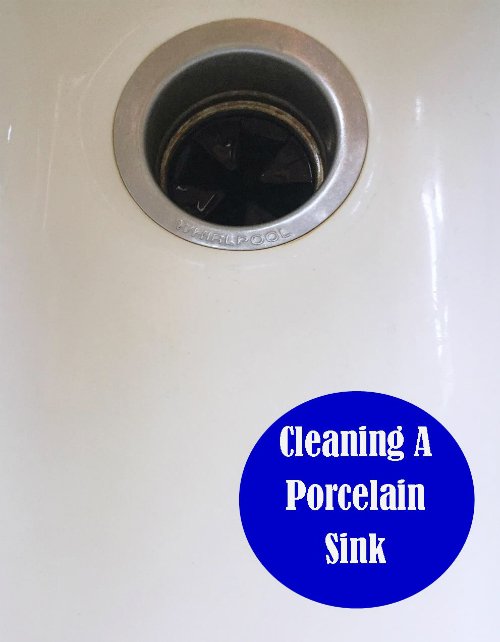 Porcelain sinks easily scratch and stain. Here is an easy, cost-effective way to clean your porcelain sink and remove the unsightly scratches for pennies! #tips #home #hack #DIY
goo.gl/i4U7tt