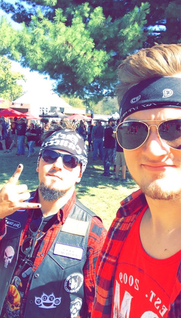 21 years later! Brotha finally got his license congrats man!! About time🤙🏻