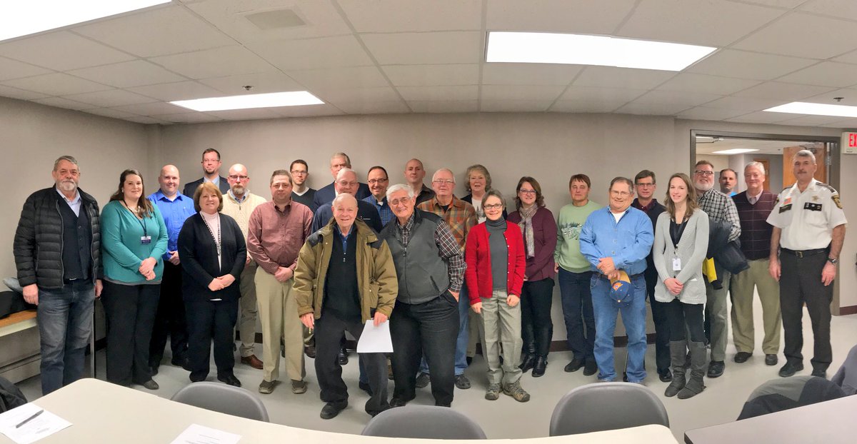 RepTimWalz's tweet photo. Thank you to all who participated in our #FillmoreCounty Roundtable in #Preston. Your ideas and input are integral to my work in Washington. I'll keep fighting on your behalf to protect and enhance our way of life in #MN01.
#SoMinnWayOfLife https://t.co/dRtgVx6Jcy