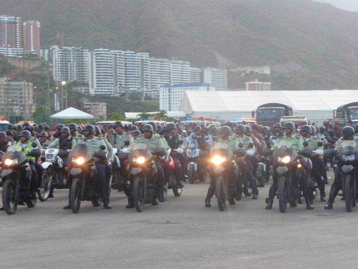 digeservisp's tweet photo. #8Feb | En la Playa  los corales junto a la  ZODI y el Frente Preventivo del @MIJPVenezuela dio inicio al Dispositivo de Seguridad #CarnavalesDePaz2018 en el estado Vargas| #Digeservisp https://t.co/V4z1TIOjFw