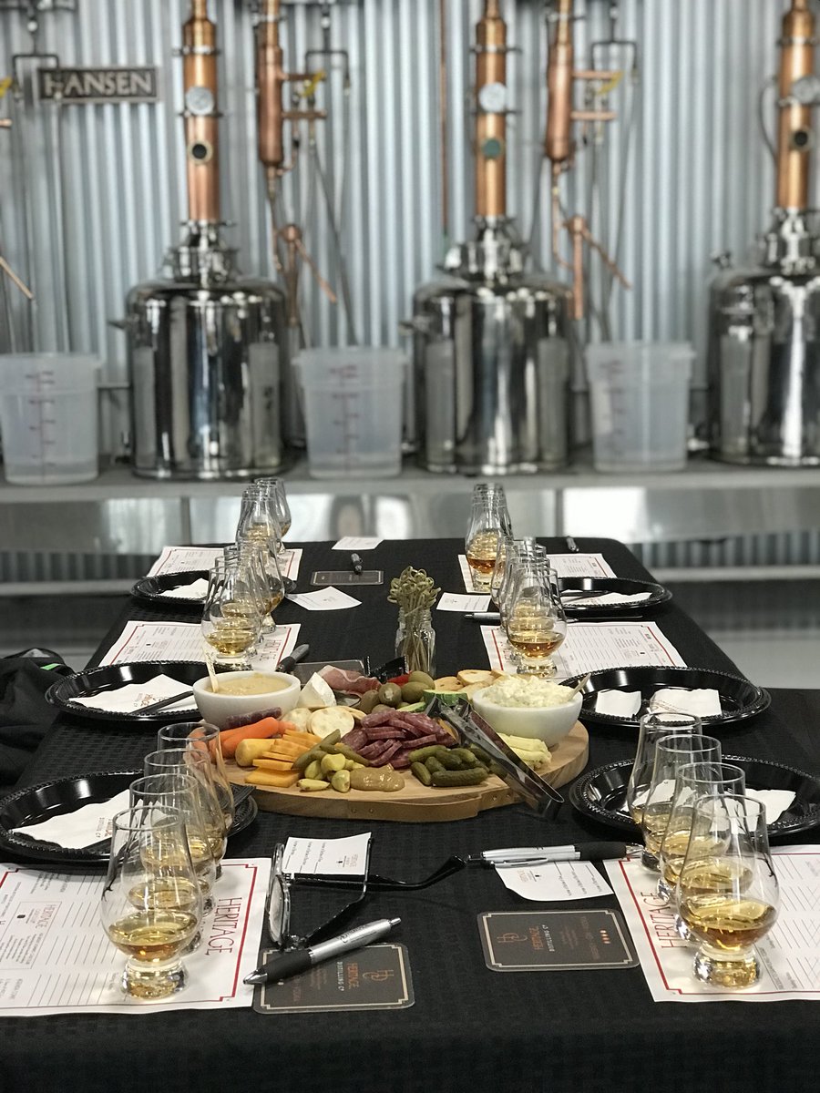 HeritageDistill's tweet photo. Don’t you wish you had been at #HDCEugene’s most recent #MyBatch class? Check our website for upcoming dates! https://t.co/ADSTd2Ggjf