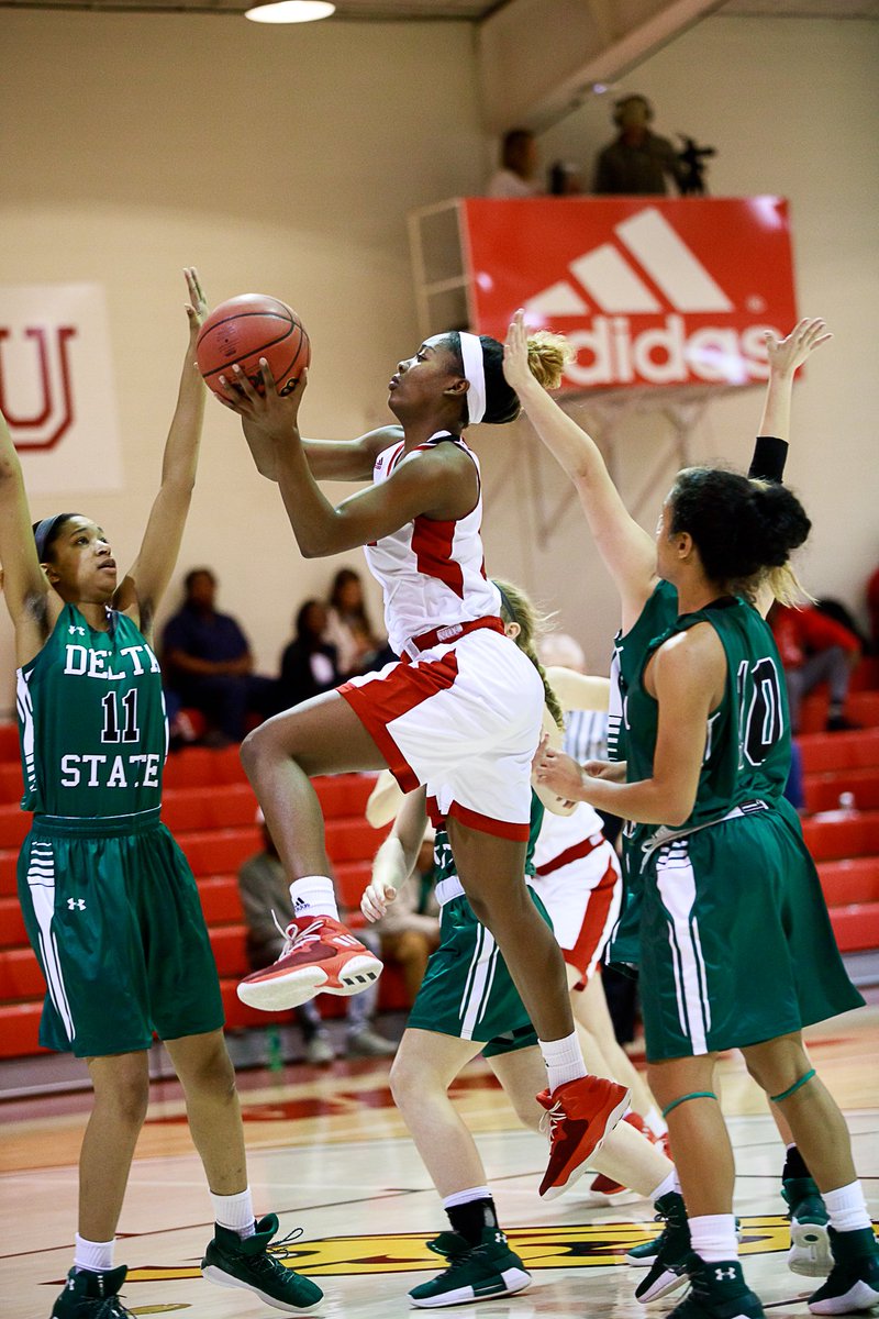 UWATigers's tweet photo. UWA vs Delta State action https://t.co/e9o60zBkob