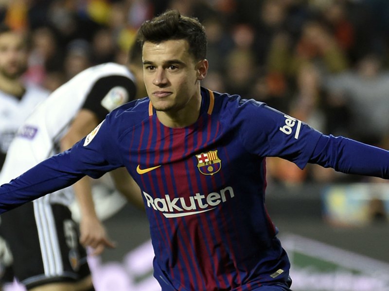 ValenciaFCNews's tweet photo. #ValenciaCF Philippe Coutinho scores first Barcelona goal in semi-final .. #CheNord #VCF https://t.co/IZ2IoudcRi https://t.co/0QZIM1C2pi