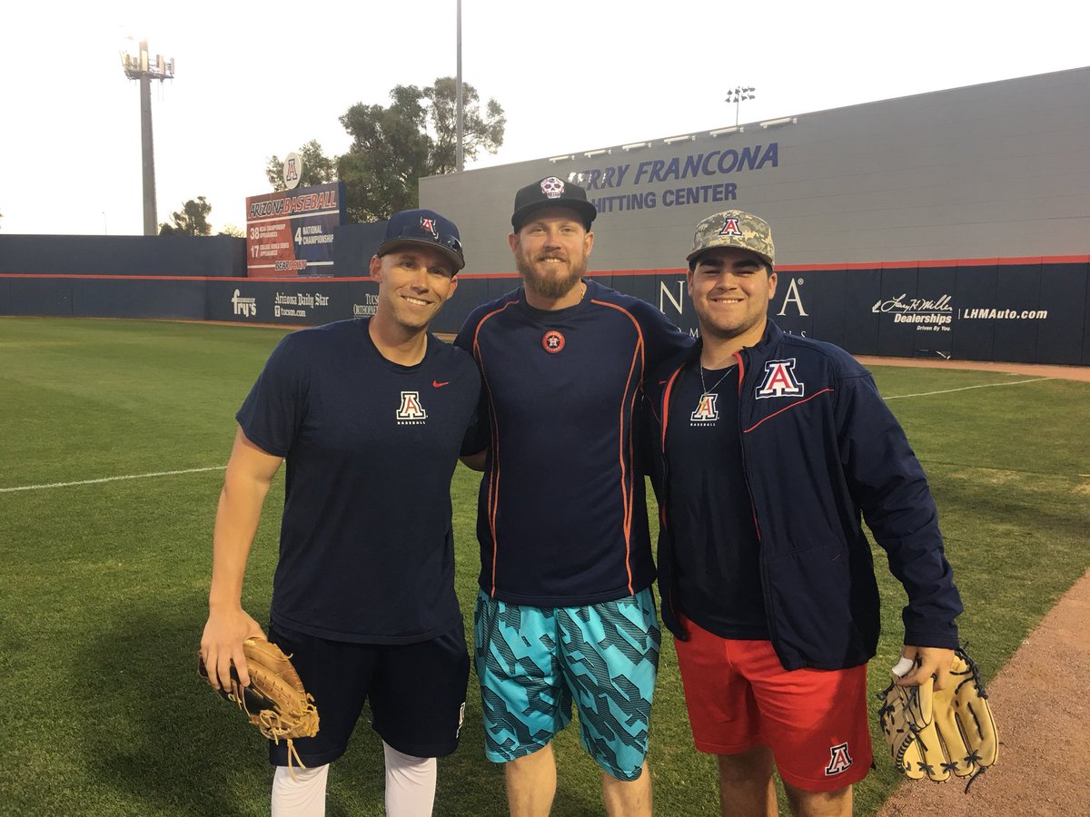 It was great having World Series champion and 2017 All-Star Chris Devenski at the yard tonight. He got to catch up with his old buddy @BearDownHiggy and another Gahr HS alum, Josh Haley. 🐻🔽