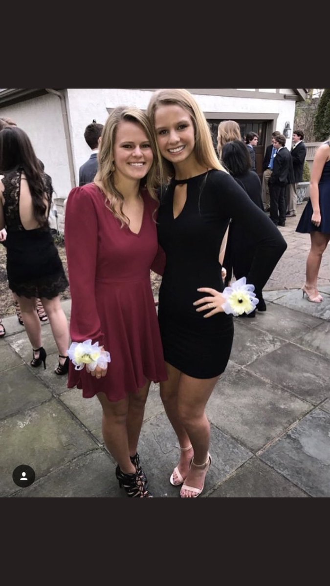 lizzyasch's tweet photo. Happy bday:) hope you have a great day💗 @kenzie_trout https://t.co/Y8ezoaYElx