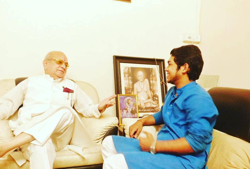 RajMValmiki's tweet photo. #WithBABA😍💞 A learning interaction with Hon'ble Shri.Arvind JK Sawant ji lovingly called as Baba - Trustee of Chhatrapati Shivaji Mandir Dadar,Mumbai. a veterinarian Congress Leader. Could seek his blessings at his residence. @abhishekasavant @rajeshrajjeeva1 @ShyorajivanINC https://t.co/FLiVdglUYm