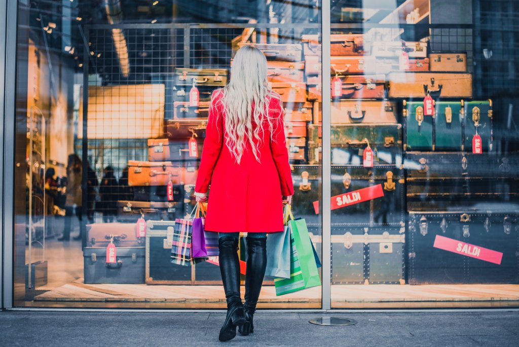 How to get your customers off the couch and instore storematch.blog/2017/05/02/how…