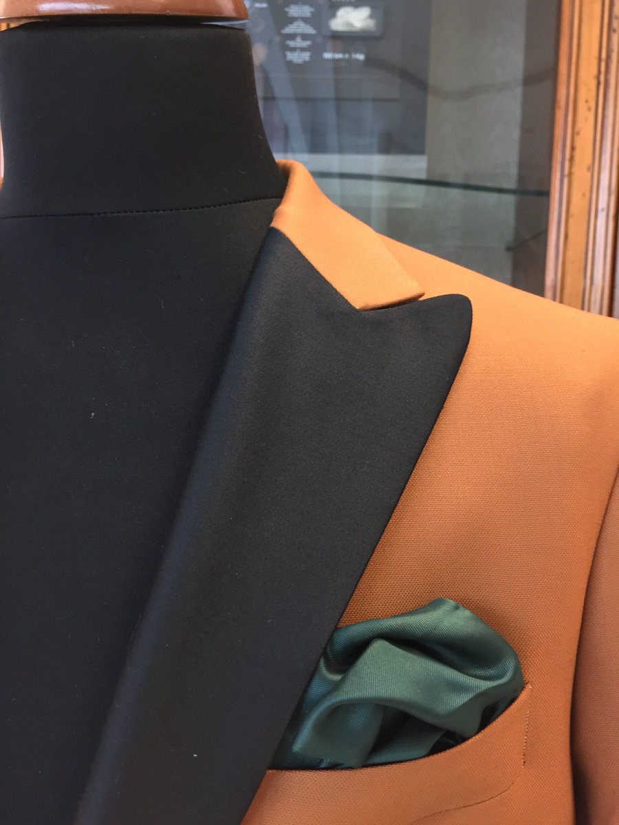 MFG_Florence's tweet photo. Start your weekend with a fancy style!
#mensfashiongroup #menswear #mensweardaily #menswearblogger #menstyle  #menstyleblogger  #business #mensfashion #job #mensfashionblog #fashion #lifestyle #designer #gentlemen #style #suit #work #elegance #pittiuomo #tocfashionacademytuscany https://t.co/EymctcjunE