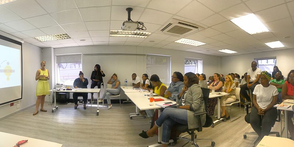 fleishmanZA's tweet photo. Feeling the love this morning! Training with @van_sab #FHtraining #PowerofTrue https://t.co/1okpFXg2r0