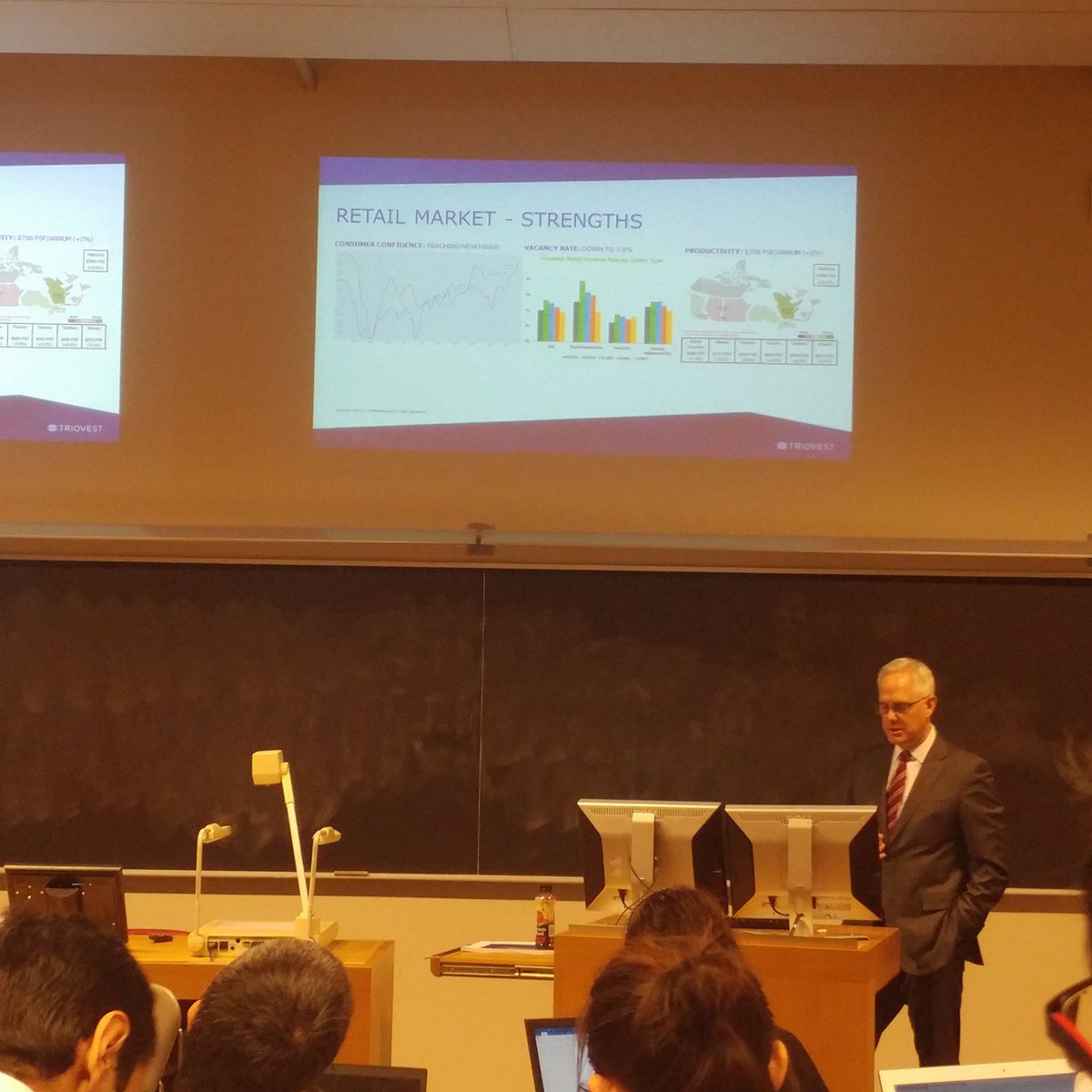 avalonds's tweet photo. From being informed about the Canadian #retail market performance in 2017 to learning about the next retail #trends - gap between clicks and bricks, food and beverage anchors, etc - Thank you @JGCrombie for the amazing lecture! #MBA #sugarwharfcondos #innovation #realEstate https://t.co/IHAMiAdxpb