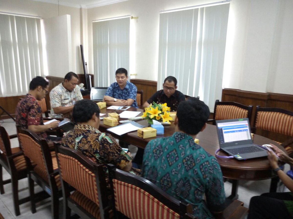 Hallo selamat Hari Jum"at nan Barokah #Sahabat516 ..hari ini #Taxmin516 mendampingi Kepala Kantor Bapak <a href="/endaryono/">#DirumahAja</a> berkunjung ke BPKAD Jepara berkoordinasi membahas Pemanfaatan Aplikasi E-BPTHB Kabupaten Jepara