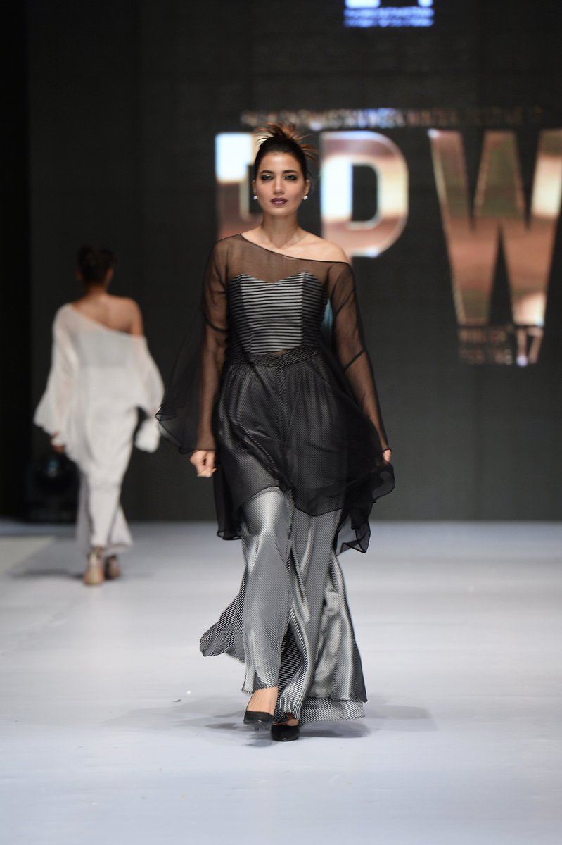 MediaSpringPk's tweet photo. #FlashbackFriday @Iamrabiabutt walking for Maheen Khan – The Lion and the Muse at the finale of #FPW17 https://t.co/21LEyYPXTZ