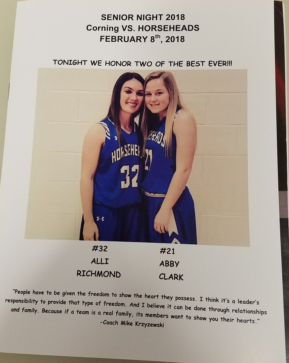 18SportsAndy's tweet photo. One of the highlights of the year, @HhdsSchools @coachscott15's senior program for the kids. You can tell how much each player, family &amp; contributor means through it. Every person who comes through is well prepared not just for the game, but in life. @Alli4richmond @abby_clarkk https://t.co/DmymLqMc1t