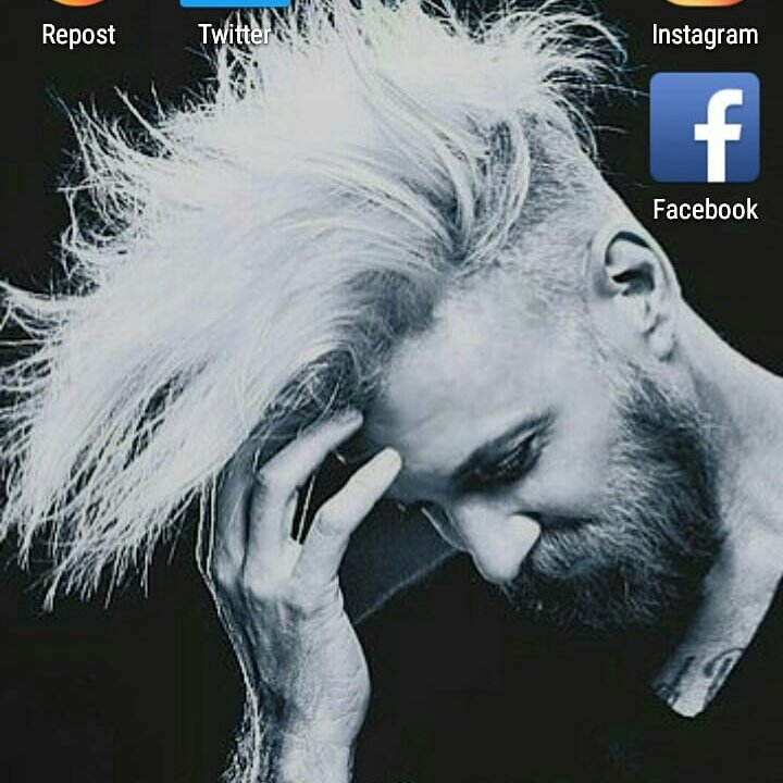 Fans4Sixxam's tweet photo. I wonder how many of us, after getting up off the floor after seeing these amazing photos that @mmmpool took of @james_a_michael used them as lockscreen/homescreen/ wallpaper/screensavers 4 our tablets, phones, etc 😜😍🔥😎 🎤#OurKingOfBeardsIsBack🏆 #BadAssRocker #BadAssBeard https://t.co/VLfNcgdi8v