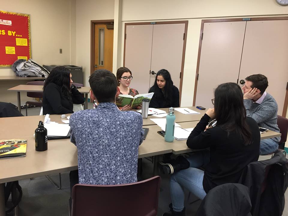 Kaitlyn_Renaud's tweet photo. Teaching future teachers about Cinderella through different cultures. Everyone was so involved with the different stories! Thanks guys!! #englishcrew @ghobhainn #356Learning https://t.co/FQaXgdQgiM