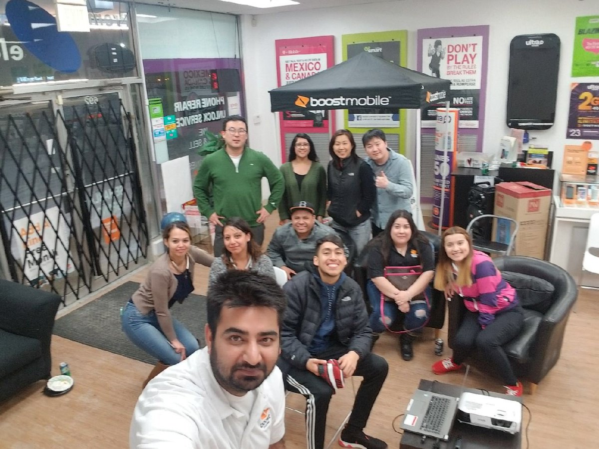 moeboost's tweet image. Late night training with Uni!!@AmyBoost @PedersonSprint @MarwanJ_VIP