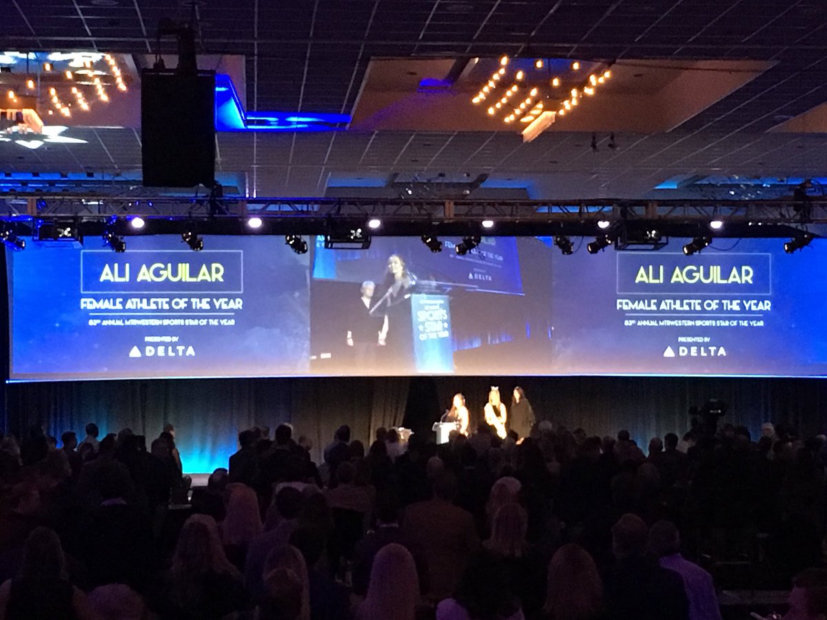 paulbarrett6's tweet photo. UWβs Ali Aguilar named the Seattle Sports Star Female Athlete of the Year. #83SSY https://t.co/Bql7dQd7tV