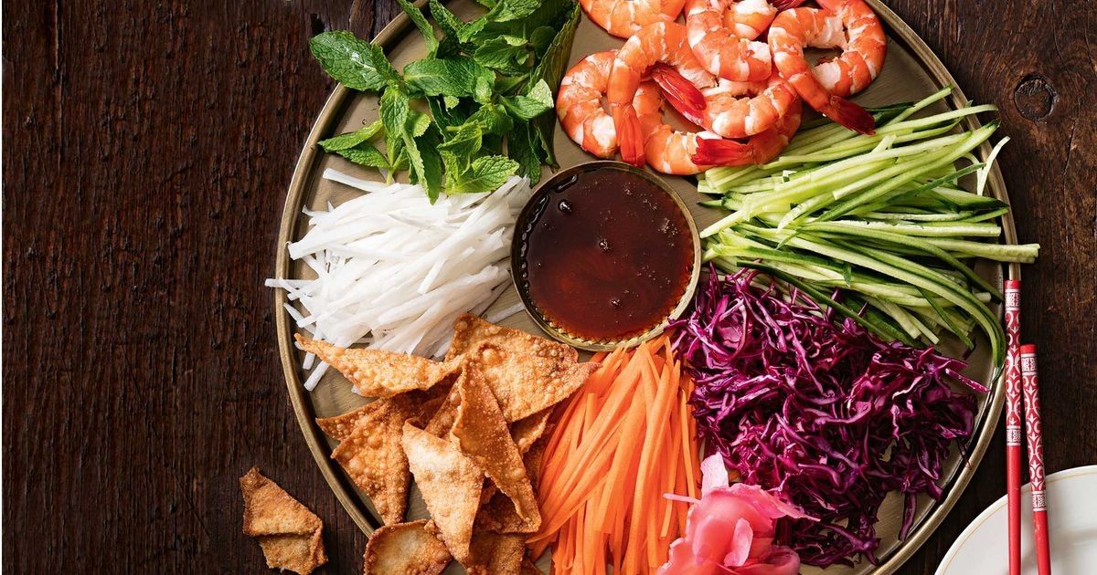 PerakTourism's tweet photo. Get ready for the Chinese New Year with this prosperity salad!
https://t.co/MLi510kE6c
#tourismperak #visitperak2018 #exploreperak #chinesenewyear https://t.co/UAbjUF8dxU