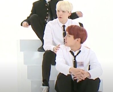 BeYoutifulBTS's tweet photo. When you can’t help but touch the one you like 😍😍😍

The VKOOK and SOPE ship has sailed so far, its a dot on the horizon.  

#iHeartAwards #BTSARMY #BestFanArmy #BTSRunEp39 https://t.co/34sBX03lsL