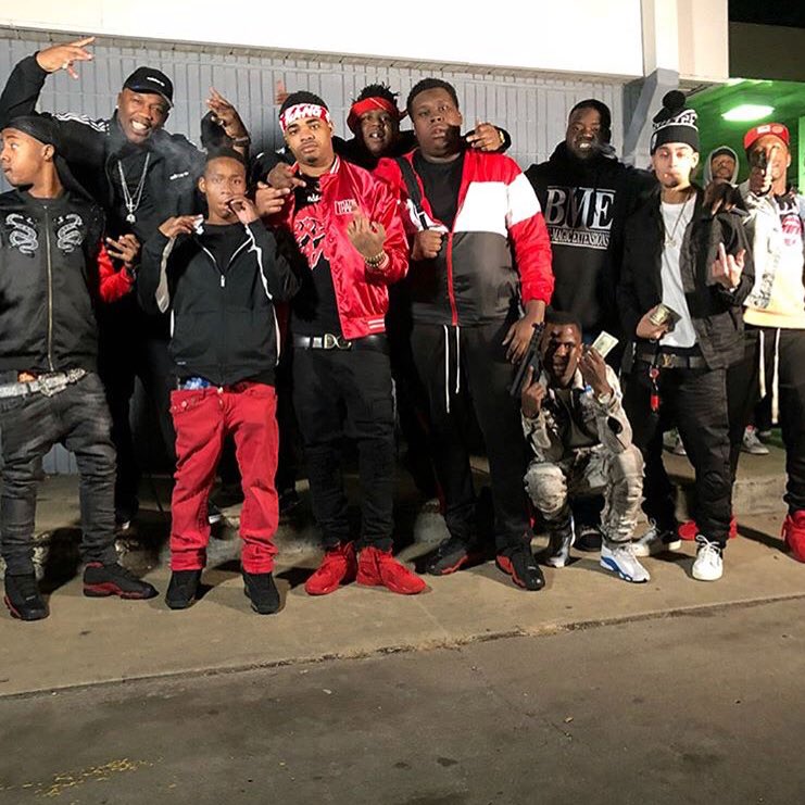 SCRATCHOFFTAVO's tweet photo. Stand tall ten toes I can’t let a nigga hoe me #breadgangdaklan #splattt💥 https://t.co/2M5JJABOXD