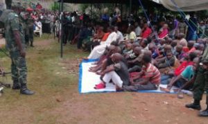 Uvira : 120 miliciens rapatriés du Burundi présentés par l’armée radiomaendeleo.info/uvira-120-mili…