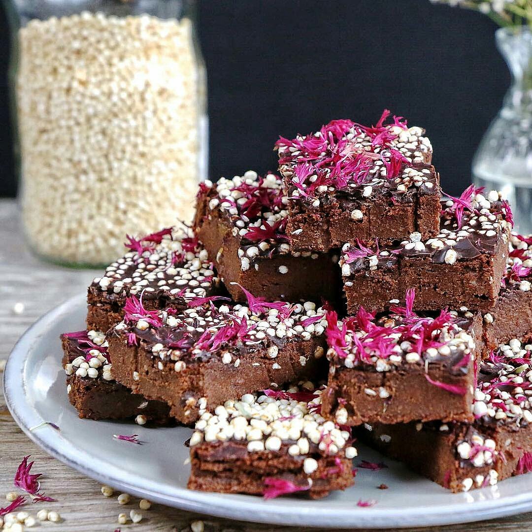 There are a varities of #glutenfree and #vegandessert options available and most of them are #sugarfree too! Check out these gorgeous #Sweetpotatobrownies it's #glutenfree &amp; #dairy free! 😍❤🍫
Retweet 🔁
Sign up today 👉 cribchef.com
#lavegan #veganrecipe #cribchef