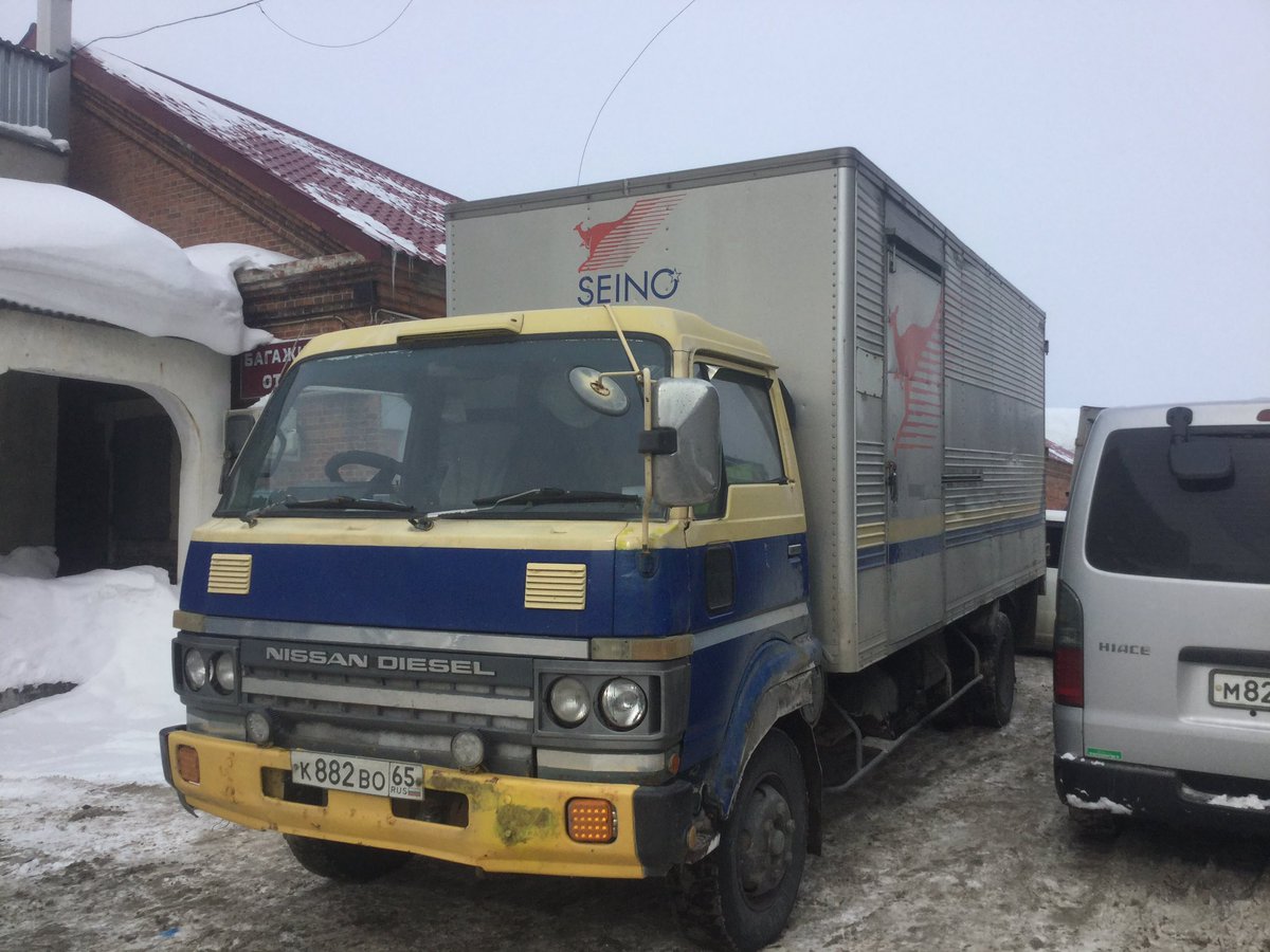 ロシアにいるはずがこんなトラックが現れてここはどうやら池袋駅東口 これは 笑 すごいロシアっぽい Togetter
